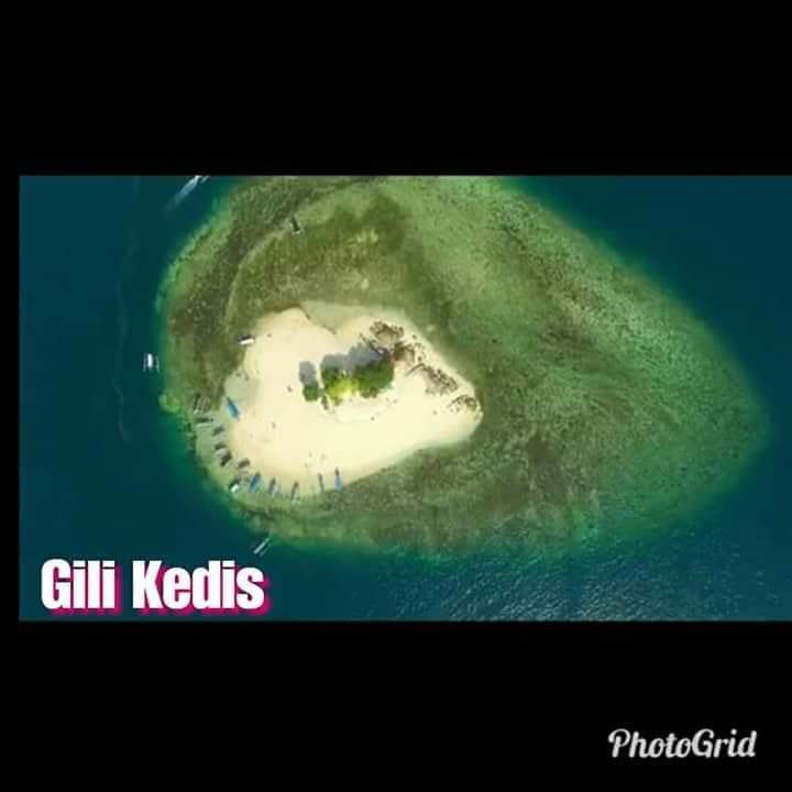 Pemandangan udara Gili Kedis dekat Lombok