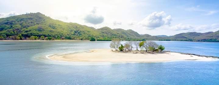 Lombok coastline - Diko Transport and Tours